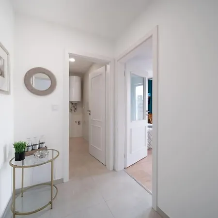 Cavallo Romantic Penthouse Studio City Center Prag